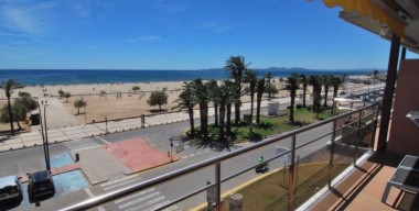 reserved-penthouse-in-sea-front-with-a-large-terrace-and-a-private-garage-empuriabrava-costa-brava-north