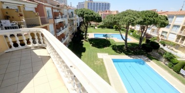 Image penthouse-moderne-renove-avec-vue-sur-la-mer-80m2-de-terrasse-2-chmbrs-2-sdb-a-1-min-a-pied-du-centre-et-de-la-plage