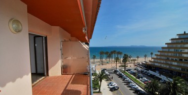 apartament-amb-precioses-vistes-al-mar-a-50-metres-de-la-platja-i-de-les-botigues-santa-margarida-roses